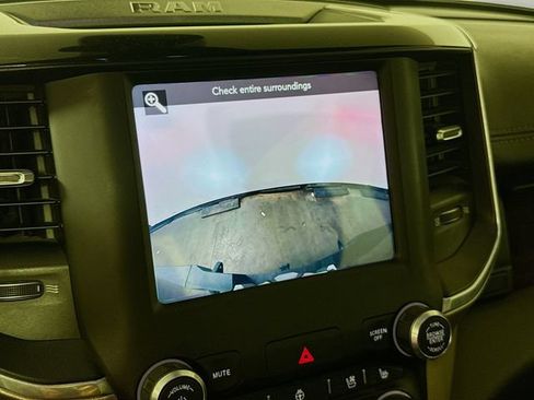 Used 2019 RAM 1500 Laramie w/ Sport Appearance Package AWD/4WD image 18