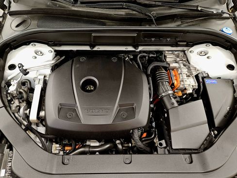 Used 2019 Volvo XC60 T8 Inscription w/ Advanced Package image 35