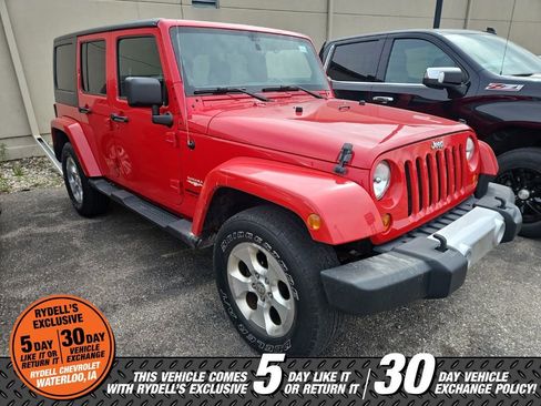 Used 2013 Jeep Wrangler Unlimited Sahara w/ Trailer Tow Group AWD/4WD image 4