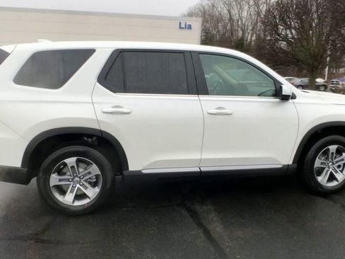 New 2025 Honda Pilot EX-L image 10