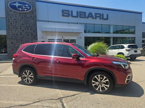 Used 2021 Subaru Forester Limited AWD/4WD image 1