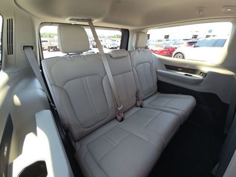 Used 2023 Jeep Wagoneer Series III w/ Preferred Equipment Group image 19