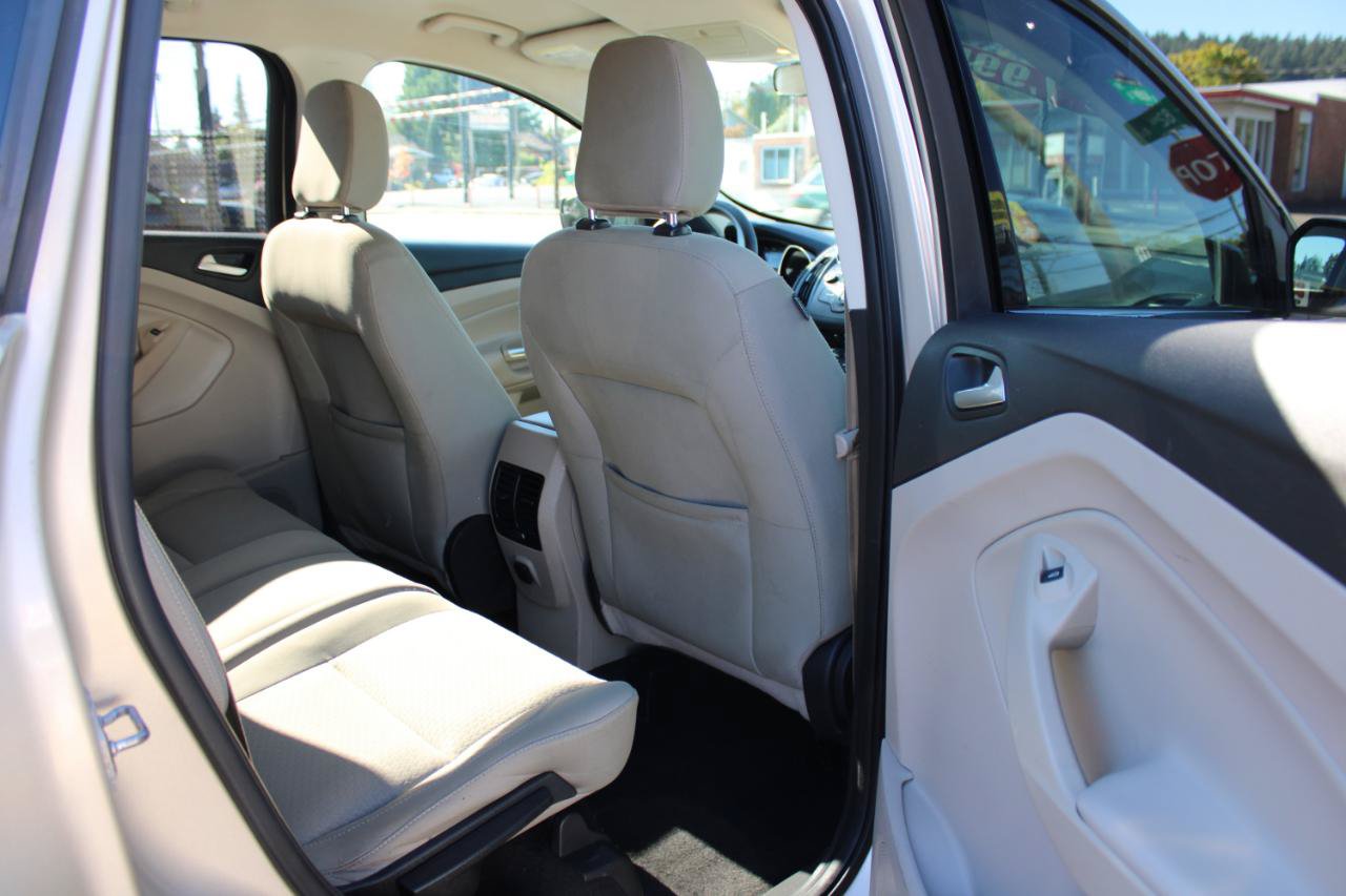 Used 2018 Ford Escape SE FWD image 13
