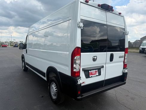 Used 2024 RAM ProMaster 2500 FWD image 5