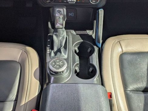 Used 2023 Ford Bronco Wildtrak AWD/4WD image 18