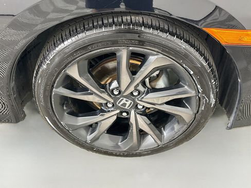 Used 2019 Honda Civic Sport image 32