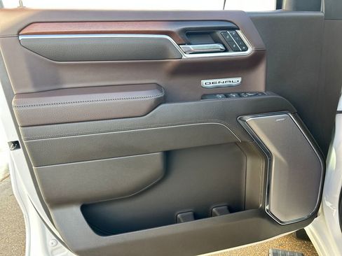 Used 2024 GMC Sierra 1500 Denali w/ Denali Reserve Package image 6