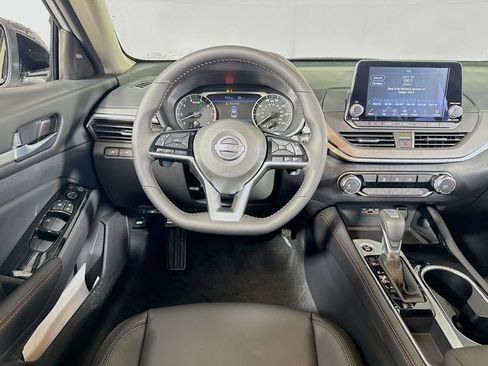 New 2025 Nissan Altima 2.5 SR image 21