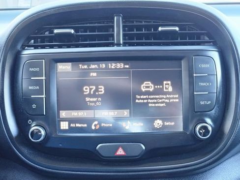 Used 2023 Kia Soul LX w/ Option Group 015 image 23