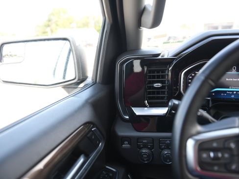 Used 2026 Chevrolet Silverado 1500 LT AWD/4WD image 26