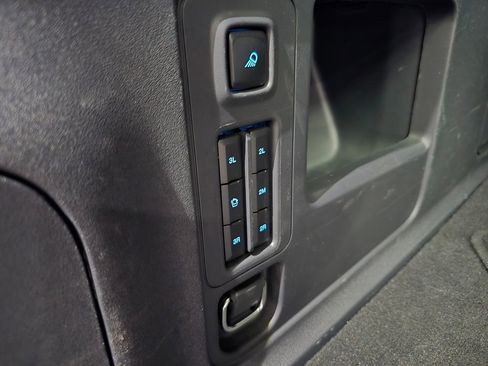 Used 2025 Ford Expedition Max Platinum image 23