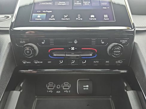 Used 2023 Jeep Grand Cherokee Altitude image 21