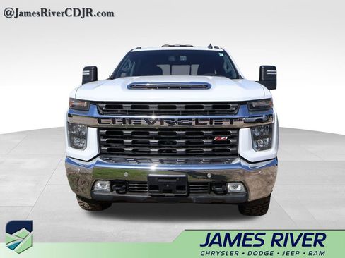 Used 2020 Chevrolet Silverado 2500 LT w/ Texas Edition image 3