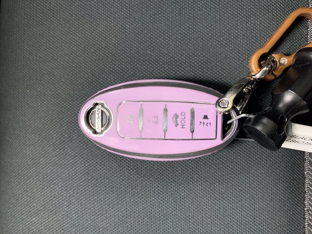 Used 2020 Nissan Versa SV FWD image 29