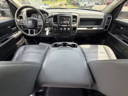 Used 2018 RAM 3500 Tradesman w/ Chrome Appearance Group AWD/4WD image 28