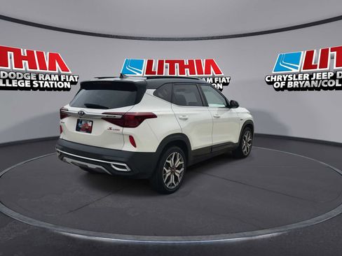 Used 2021 Kia Seltos S image 8