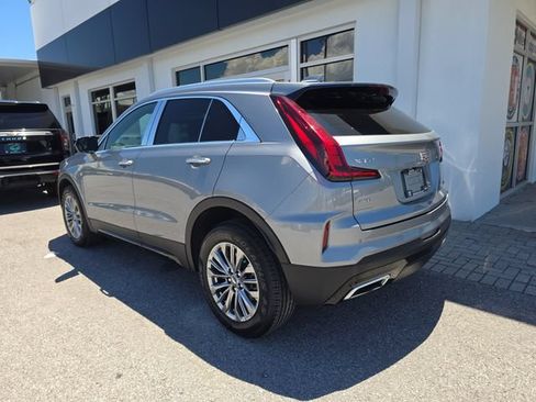 Certified 2024 Cadillac XT4 Premium Luxury AWD/4WD image 5