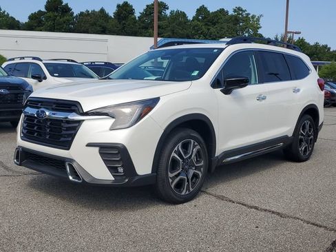 Used 2026 Subaru Ascent Touring w/ Popular Package #1 AWD/4WD image 3