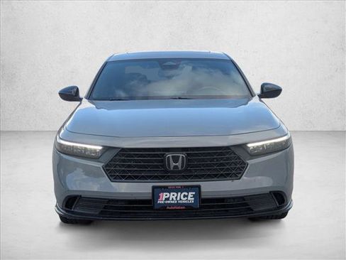 Used 2023 Honda Accord Sport image 2