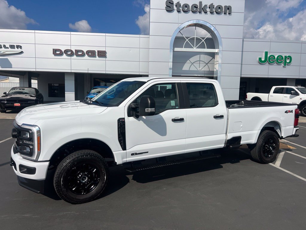 Used 2023 Ford F350 XL w/ STX Appearance Package AWD/4WD image 2