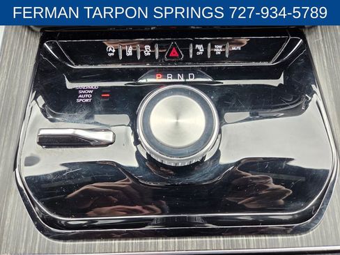 Used 2024 Jeep Wagoneer Series II image 29