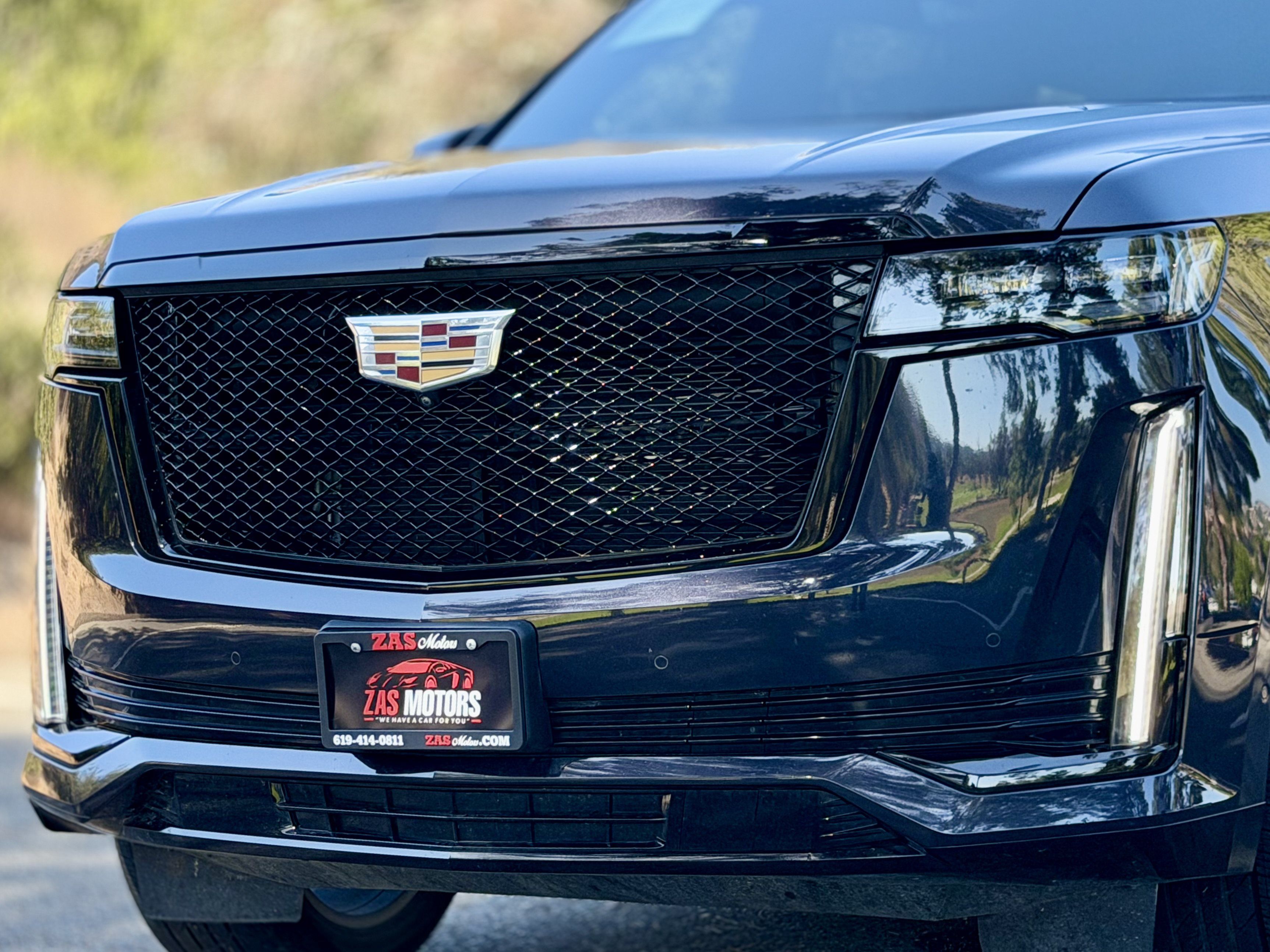 Used 2023 Cadillac Escalade ESV Sport w/ Touring Package AWD/4WD image 5