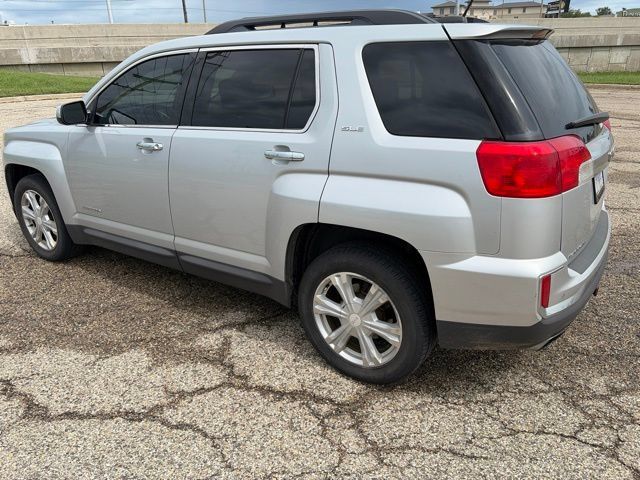 Used 2016 GMC Terrain SLE w/ Technology Package FWD image 4