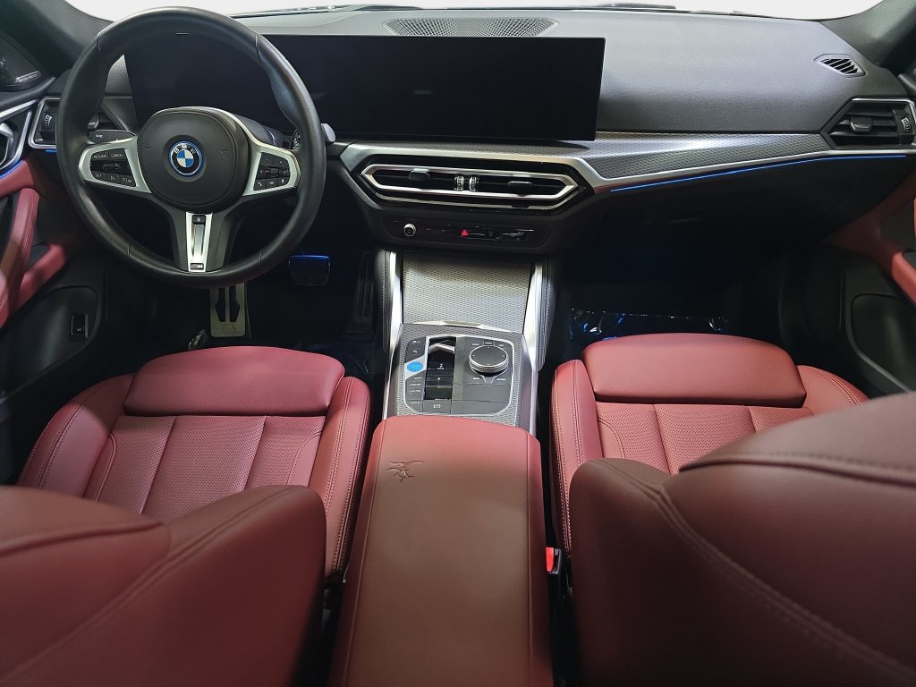 Certified 2023 BMW i4 eDrive40 w/ M Sport Package RWD image 12