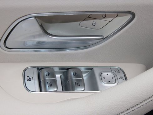 Used 2026 Mercedes-Benz GLE 450 4MATIC image 12