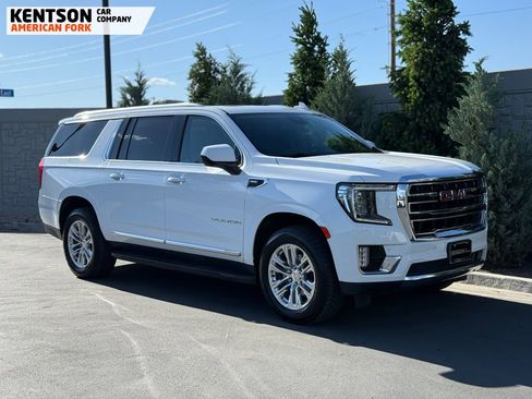 Used 2023 GMC Yukon XL SLT AWD/4WD image 10