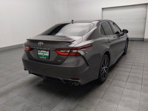 Used 2022 Toyota Camry SE image 9