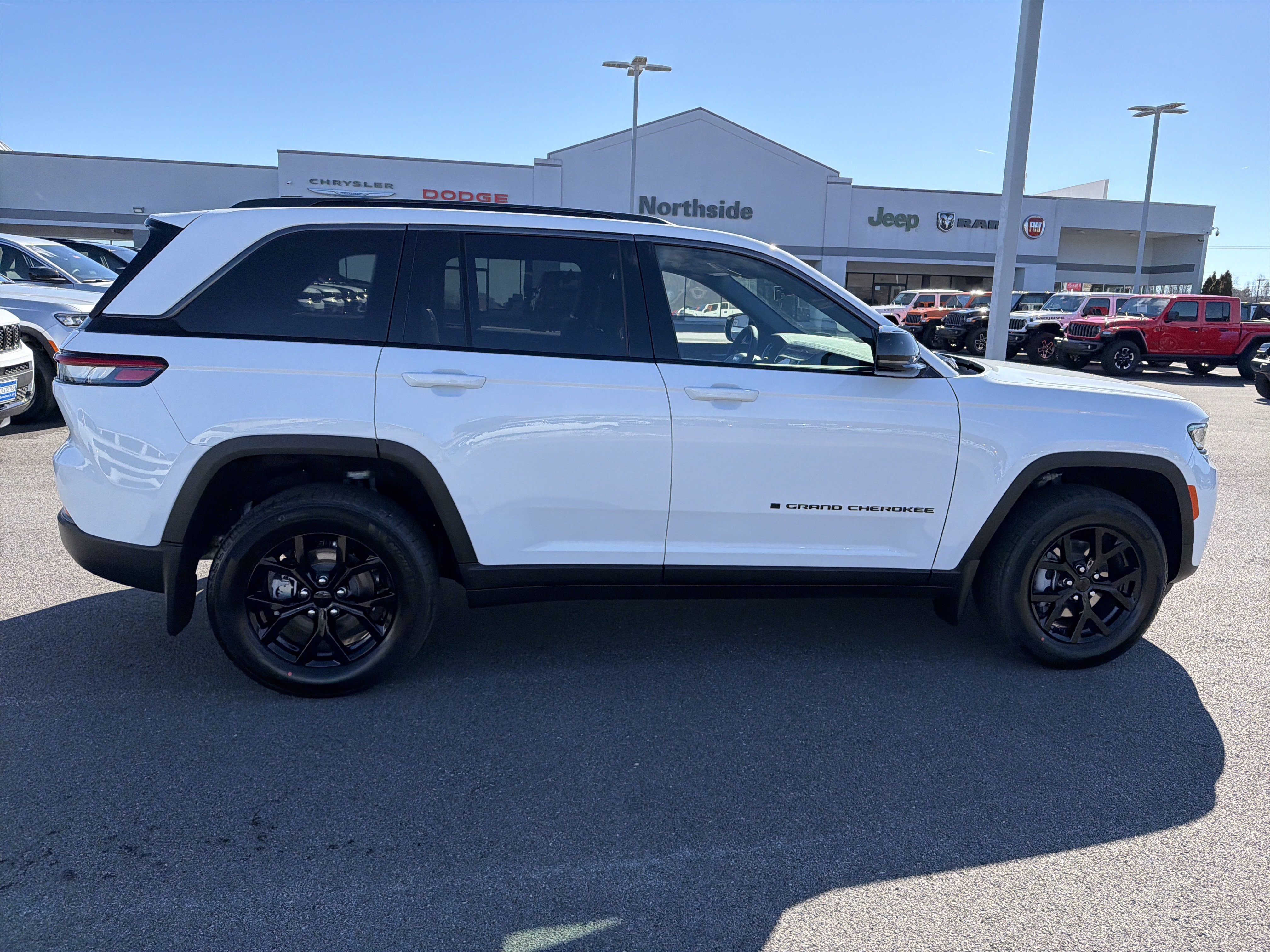 New 2026 Jeep Grand Cherokee Altitude AWD/4WD image 5