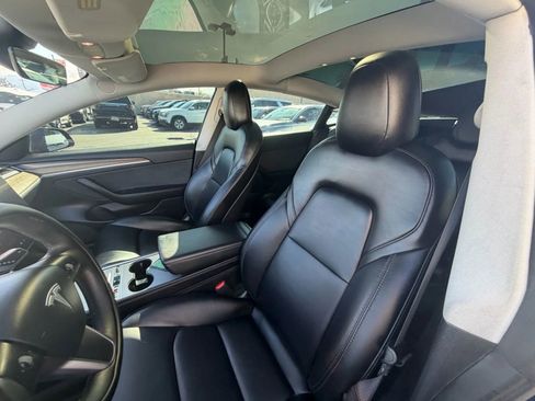 Used 2022 Tesla Model 3 Performance AWD/4WD image 10