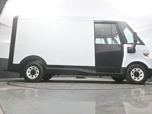 Used 2024 Chevrolet Brightdrop 400 w/ Commercial Equipment Package AWD/4WD image 36