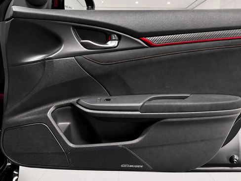 Used 2020 Honda Civic Type R image 22