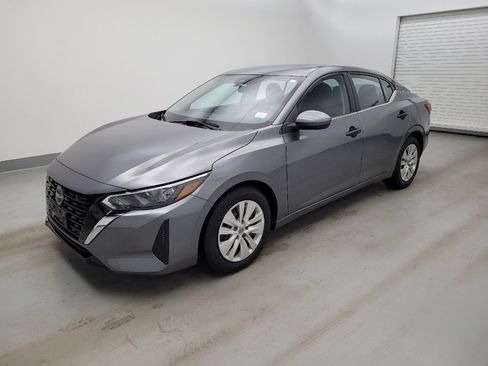 Used 2024 Nissan Sentra S FWD image 2