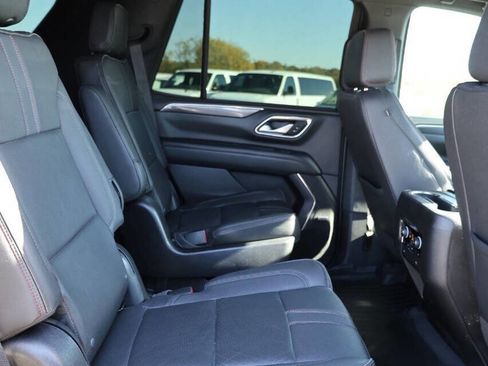 Used 2022 Chevrolet Tahoe RST w/ Luxury Package AWD/4WD image 15