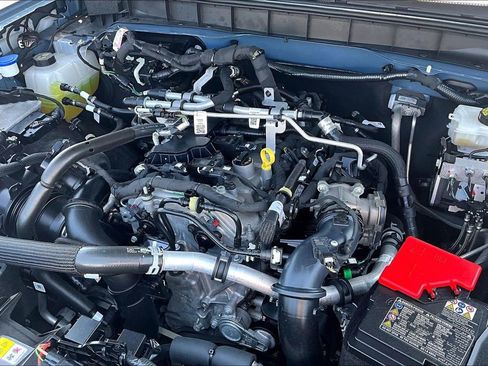 Used 2025 Ford Bronco Badlands AWD/4WD image 32