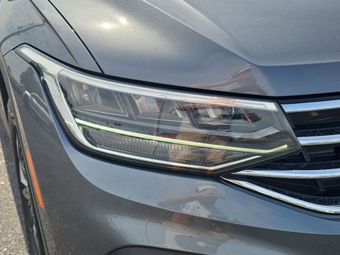 Used 2024 Volkswagen Tiguan SE FWD image 7