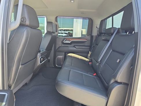 Certified 2022 GMC Sierra 1500 Denali w/ Technology Package AWD/4WD image 15
