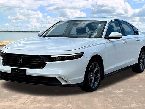 Used 2023 Honda Accord EX image 2