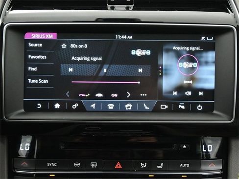 Used 2020 Jaguar F-PACE R-Sport image 30