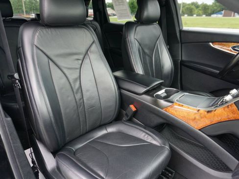 Used 2018 Lincoln MKX Reserve w/ Driver Assistance Package AWD/4WD image 28