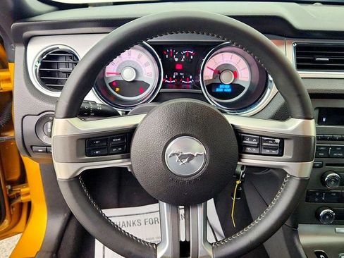 Used 2010 Ford Mustang Coupe RWD image 13