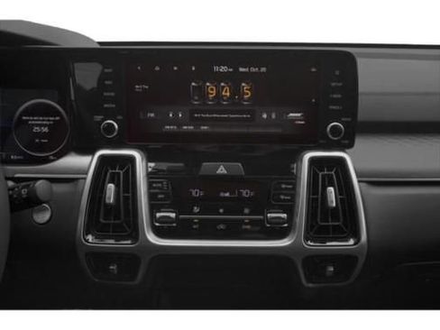 Used 2022 Kia Sorento SX image 10