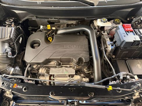 Used 2025 Chevrolet Equinox LT image 25