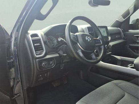Used 2022 RAM 1500 Big Horn AWD/4WD image 18