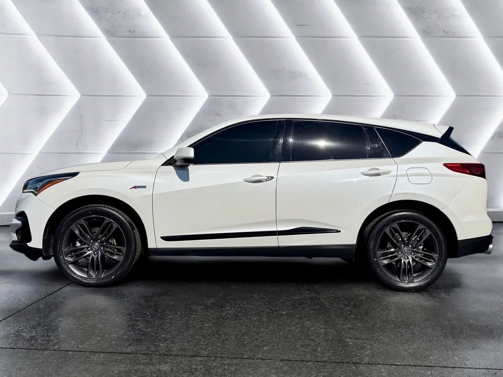 Used 2019 Acura RDX w/ Advance Package FWD image 5