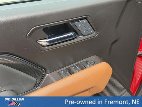 Used 2024 GMC Canyon AT4 w/ AT4 Premium Package AWD/4WD image 12