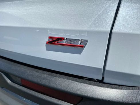 New 2026 Chevrolet Traverse Z71 w/ Enhanced Driving Package AWD/4WD image 10